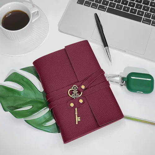 Vista 7 de Diario de cuero de 5 x 7 pulgadas, cuaderno de cuero genuino con llave para hombres y mujeres, caja de regalo, 280 páginas de líneas, diario