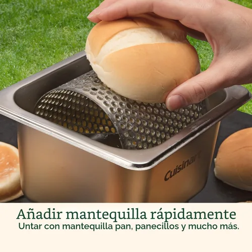 Vista 4 de Cuisinart Rueda de Mantequilla de Acero Inoxidable, Rodillo de Mantequilla con Fondo Elevado para Parrilla para Costra Dorada y Extensión Uniforme
