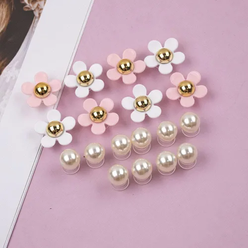 Vista 5 de Idefair Dijes para zapatos, 18 unidades, bonita decoración de zapatos de flores, dijes de cocodrilo con perlas brillantes para sandalias de zueco