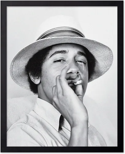 Vista 44 de Poster Master Póster de fotografía vintage, impresión de retrato retro, regalo para artista, amigo, joven Barack Obama fumando cigarrillo
