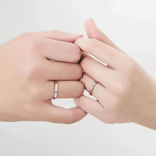 Vista 5 de Anillo de sol y luna para parejas, anillos ajustables a juego con letra "I Love You", anillo de boda grabado para mujeres y hombres