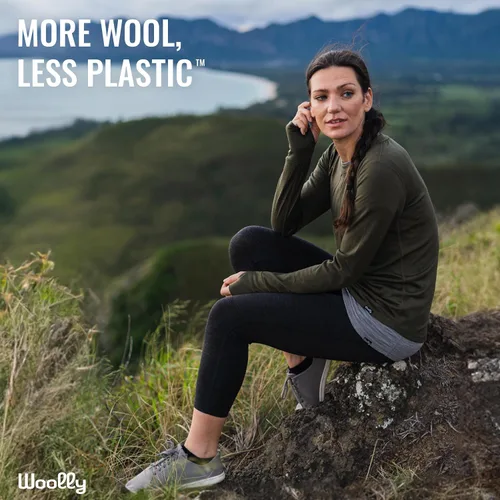 Vista 5 de Women's Merino Wool Hoodie By Woolly RWS Certified Warm, Soft, Seattle Designed