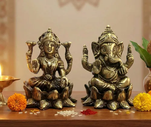 Vista 3 de eSplanade Set de ídolo Laxmi Ganesh de latón de 3" en loto
