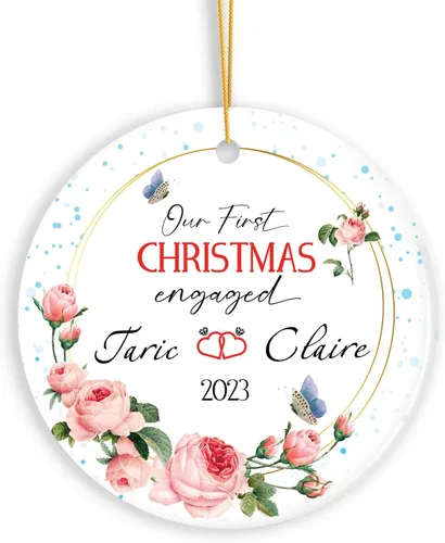 Vista 11 de Adorno de Navidad personalizado para parejas, adorno de nuestra primera Navidad juntos, regalo de recuerdo personalizado para parejas, adorno