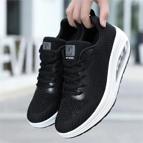 Vista 2 de WENOREG Tenis de malla transpirable para mujer, con amortiguación de aire, con cordones, ortopédicos 3D, plataforma de tendón de ternera, para Negro
