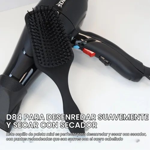 Vista 3 de Denman Mini cepillo de pelo con cojín de paleta para secar con soplado, desenredar y viajar sobre la marcha, estilo cómodo, alisado y alisado