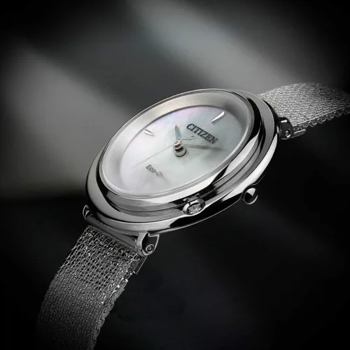 Vista 4 de Citizen Eco-Drive Ambiluna, caja de acero inoxidable plateada con diamante incrustado, reloj de señoras - EM0640-82D
