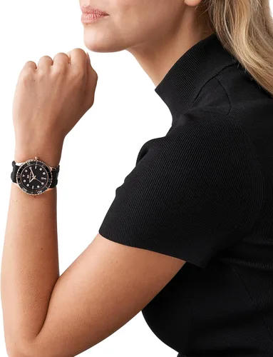 Vista 6 de Michael Kors Reloj Runway de acero inoxidable MK6979 - Reloj de cuero de tres manecillas Runway