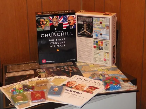Vista 2 de Churchill: Los tres grandes luchan por la paz