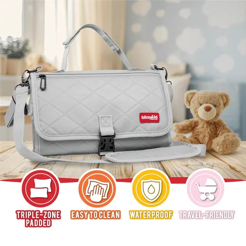 Vista 8 de Cambiador de pañales portátil de alta calidad, tapete de viaje acolchado extra grueso con bolsillo para toallitas - Impermeable, fácil de limpiar