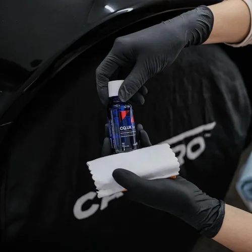 Vista 4 de CARPRO CQUARTZ UK 3.0 - Recubrimiento cerámico para autos, nanotecnología basada en cuarzo, se adhiere a la pintura, vidrio, metal y plástico