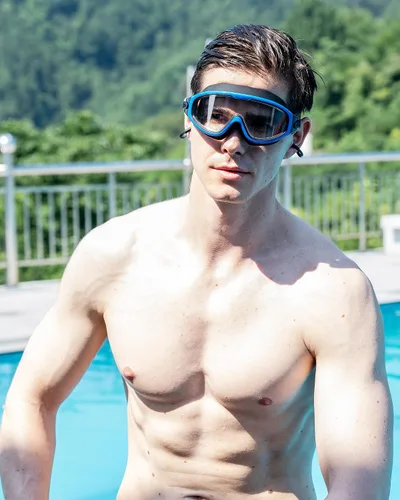 Vista 2 de Gafas de natación, visión amplia, visión clara, gafas de natación para adultos, protección UV antivaho, sin fugas, gafas de piscina