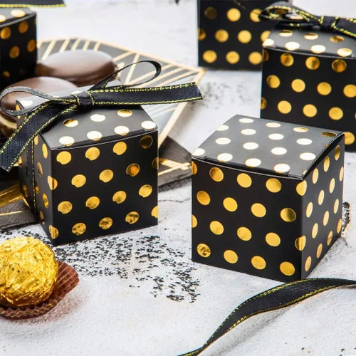 Vista 2 de AWELL Caja de dulces de regalo negra con puntos dorados a granel de 2 x 2 x 2 pulgadas con cinta para recuerdos de fiesta, puntos dorados, paquete