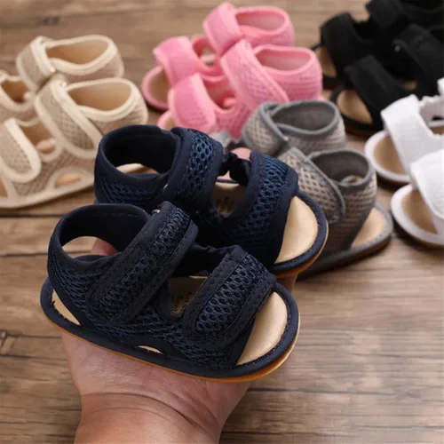Vista 3 de RVROVIC Sandalias de primera calidad para bebés, niños y niñas, suela de goma antideslizante suave, zapatos de verano al aire libre para niños