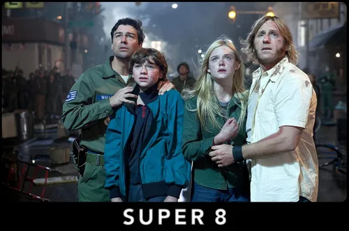 Vista 3 de Super 8, 2 Blu-rays (4K UHD Replenishment)