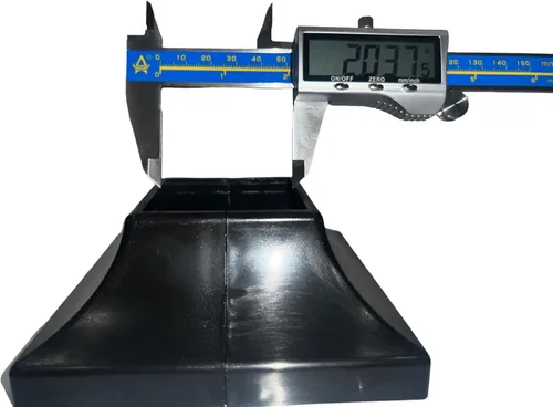 Vista 3 de JMSteelLLC - Falda de plástico entrelazada para poste de 2 x 2 pulgadas para poste y 4.5 x 4.5 pulgadas para base. (4 unidades, 2 pares)