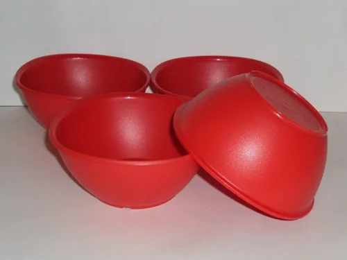 Vista 2 de Tupperware Legacy Pinch - Juego de 4 cuencos para cereales o sopa, color rojo chile
