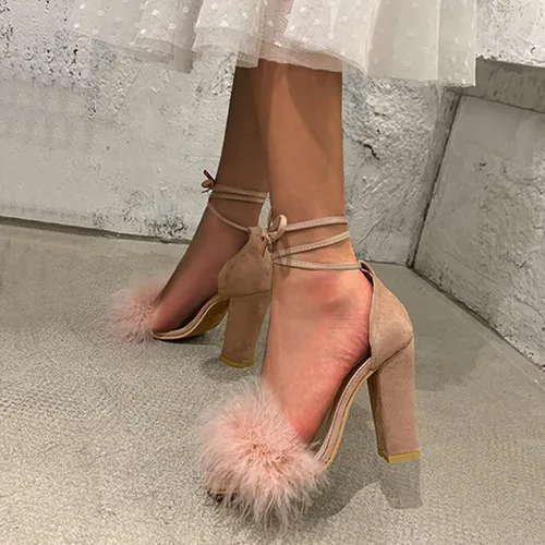 Vista 4 de ZiSUGP Sandalias de tacón alto con pompones y tacón ancho para mujer