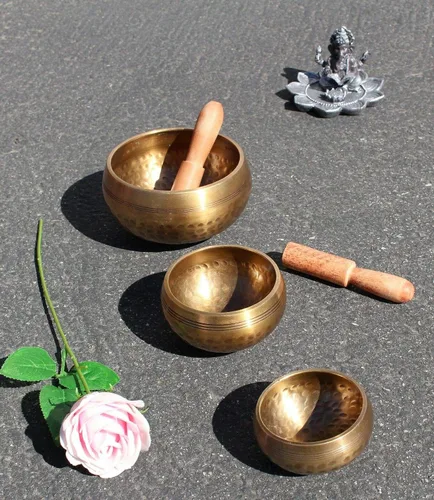 Vista 5 de Juego de 3 cuencos tibetanos para cantar tibetanos, cuenco del Himalaya para chakras, meditación, sanación mental, paz de corazón, oración, yoga