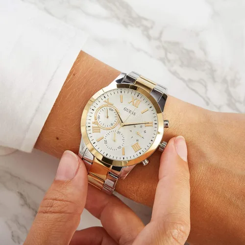 Vista 4 de Guess reloj multidial para mujer solar con correa de acero inoxidable