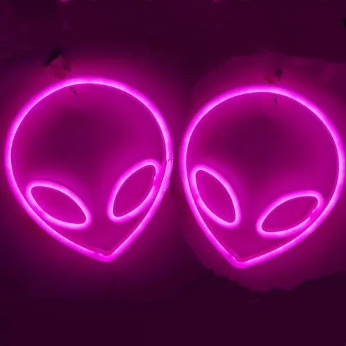Vista 12 de Letrero de neón con cabeza de alienígena, 1 unidad, luz de neón de alienígena verde y morado, USB o 3 pilas AA, divertido letrero de neón iluminado