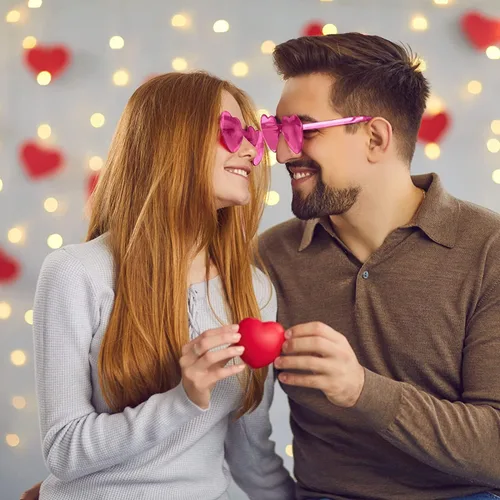 Vista 4 de AEAHALY Lentes de sol con forma de corazón blanco, verde, azul, morado, rosa, rojo, para mujer, con forma de corazón, a granel, para fiestas