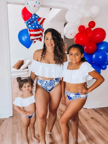 Vista 5 de IFFEI - Conjunto de bikini de dos piezas traje de baño a juego para la familia trajes de baño Mommy and Me mami y yo con volantes y estampados