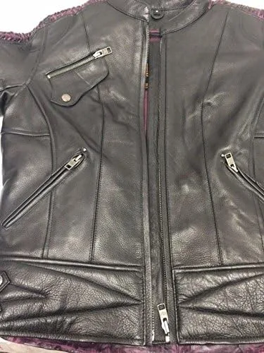 Vista 7 de Chaqueta de cuero negro para mujer con brazo arrugado DETALILIING