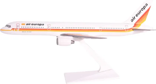 Vista 4 de Air Europa 757-200 modelo miniatura de avión Plástico Snap-Fit 1:200 Parte # ABO-75720H-027