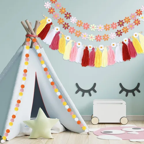 Vista 7 de Rtteri Paquete de 4 decoraciones de margaritas bohemias para fiestas, guirnalda de margaritas para el aula, diseño de flores hippie, con borlas