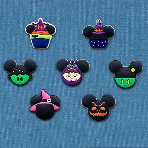 Vista 2 de 25 dijes de zapatos de Halloween para zuecos, diferentes sandalias a juego, pulseras y pulseras, bonitos dijes de zapatos de dibujos animados