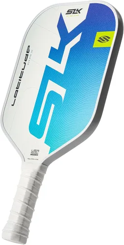 Vista 10 de Selkirk Sport SLK Latitude Pickleball Paddles Lightweight Graphite Core A pickleball racket with SpinFlex+ for unmatched spin and control on