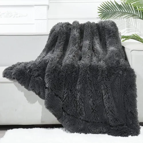Vista 23 de GONAAP Manta de Tiro Difusa de Piel Sintética Negra Súper Suave Acogedora Felpa Difusa Peluda para Sofá Sillón Cama (Negro, Tiro(50"x60"))