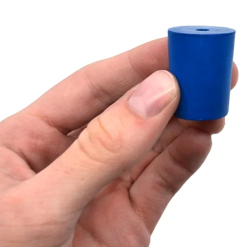 Vista 3 de EISCO Paquete de 10 tapones de neopreno, 1 agujero, apto para uso con petróleo, aceites, ácidos inorgánicos y bases – Tamaño: 0.748 in, parte