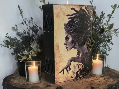 Vista 4 de Libro de hechizos en blanco de sombras con diario de cuero hecho a mano grimorio con 200 hechos a mano con papel de borde Deckle para regalos de 7 x