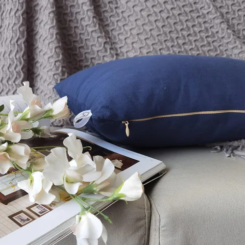 Vista 4 de Fundas de almohada lumbares de 12 x 20 pulgadas, con diseño de oso de algodón y lino, fundas de cojín bordadas para sofá, dormitorio (azul)