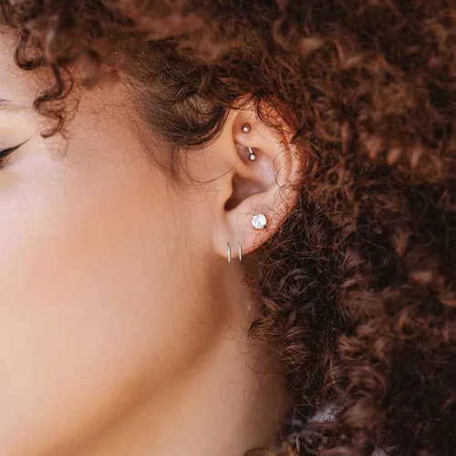 Vista 18 de 2 Pairs Double Hoop Earrings, Gold Cartilage Earrings for Women, Small Silver Helix Piercing Jewelry,Spiral Nose Ring Tiny Twist Earrings as Gift