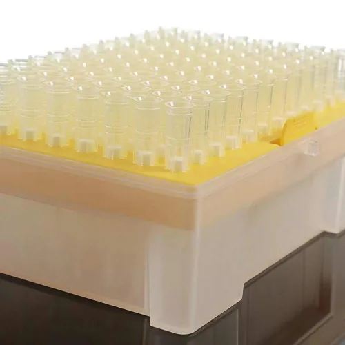 Vista 8 de Puntas de pipeta de filtrado de 10 µL – Puntas de pipeta de filtro universales – en rack, sin ARNasa/DNasa y seguras para pirógenos, transparentes