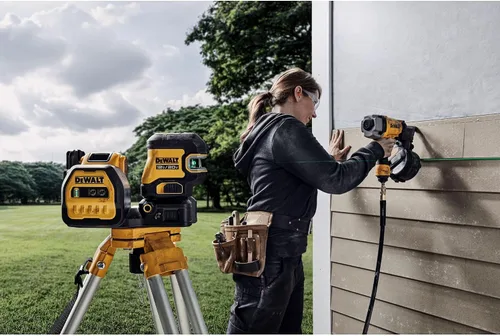 Vista 7 de DEWALT Nivel Láser 20V/12V MAX, Láser de Línea Cruzada y Láser de 5 Puntos, Verde, Solo Herramienta (DCLE34520GB)