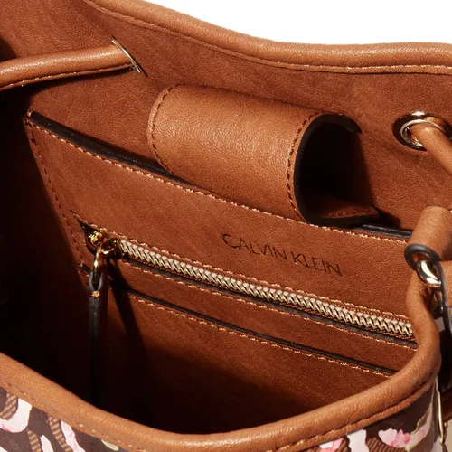 Vista 7 de Calvin Klein - Bolsa Gabrianna al hombro para mujer