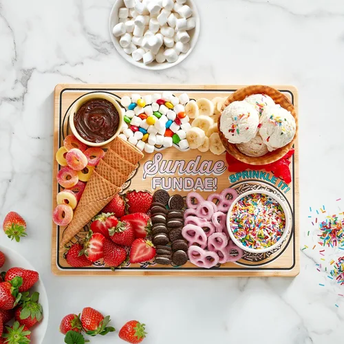 Vista 6 de Farberware Sundae - Tabla de cortar con asas empotradas, tabla de cortar reversible para entretenimiento y preparación de comidas, tabla de madera