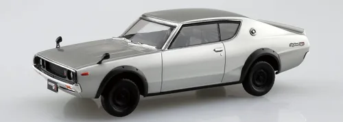 Vista 2 de Aoshima Nissan C-110 Skyline GT-R (Plata) 1:32 Escala Kit de Modelo de Plástico