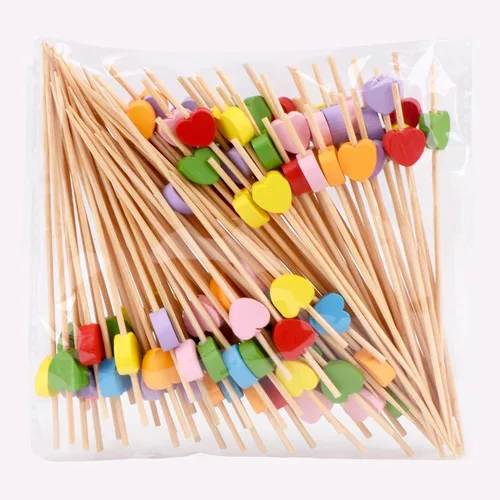 Vista 9 de JtmyAota Paquete de 100 palillos de dientes de frutas, palillos de bambú en forma de corazón, palillos de bambú natural para aperitivos, pastel