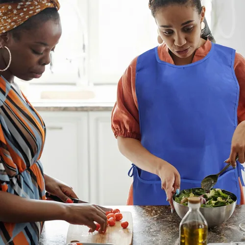 Vista 8 de minkissy Delantal sin mangas de poliéster impermeable con bolsillo negro y azul delantal para cocina, restaurante y estilista uso para hombres