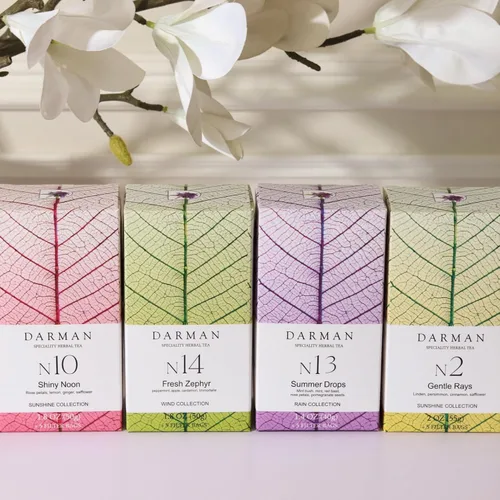 Vista 3 de Té de hierbas armenio No. 2 – Rayos suaves Mezcla de hojas sueltas calmante con tilo, caqui seco, canela y cártamo Caja de regalo de té Wellness