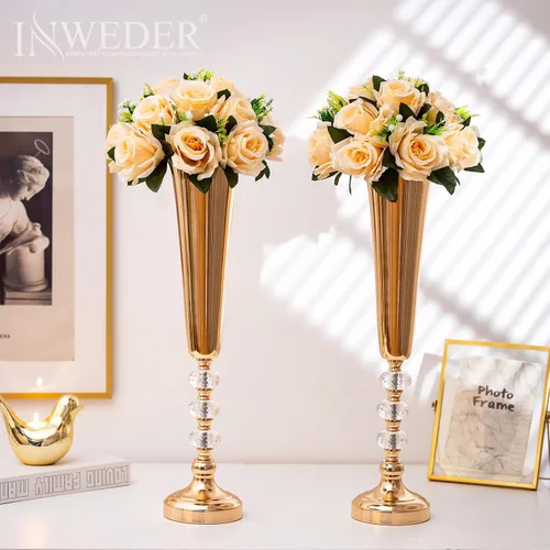 Vista 5 de Jarrón de trompeta de metal dorado, 2 jarrones altos de mesa para centros de mesa, 20.8 pulgadas, soporte de flores para bodas, cumpleaños