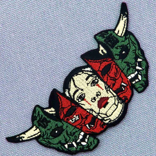 Vista 4 de Hannya Oni - Máscara bordada con apliques bordados, emblema para coser