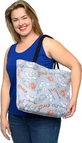 Vista 4 de Harry Potter Bolso de viaje Gryffindor Hedwig con estampado en toda la superficie color gris Gris