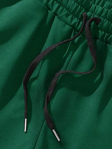 Vista 3 de GORGLITTER Pantalones cortos gráficos para hombre con cordón en la cintura para entrenamiento, ropa de calle corta con bolsillos