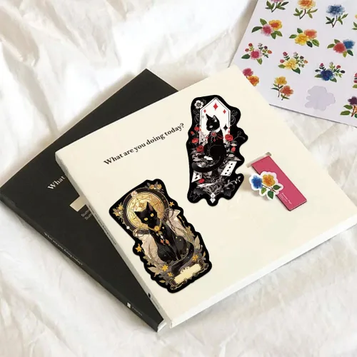 Vista 3 de 50 Calcomanías de Gato Negro de Astrología Tarot - Calcomanías Góticas Medievales de Gatito Bruja Oscura para Portátiles, Botellas de Agua, Álbumes